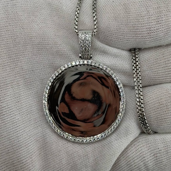 925 Sterling Silver White Gold Plated Round Photo Frame Pendant CZ 16g Unisex - Picture 4 of 6